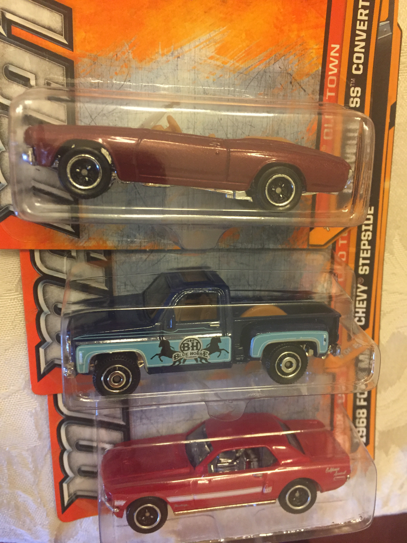 Illustration for article titled Colossal Die-Cast Collection - Box 67 - Whattaya Know, Hot Wheels!